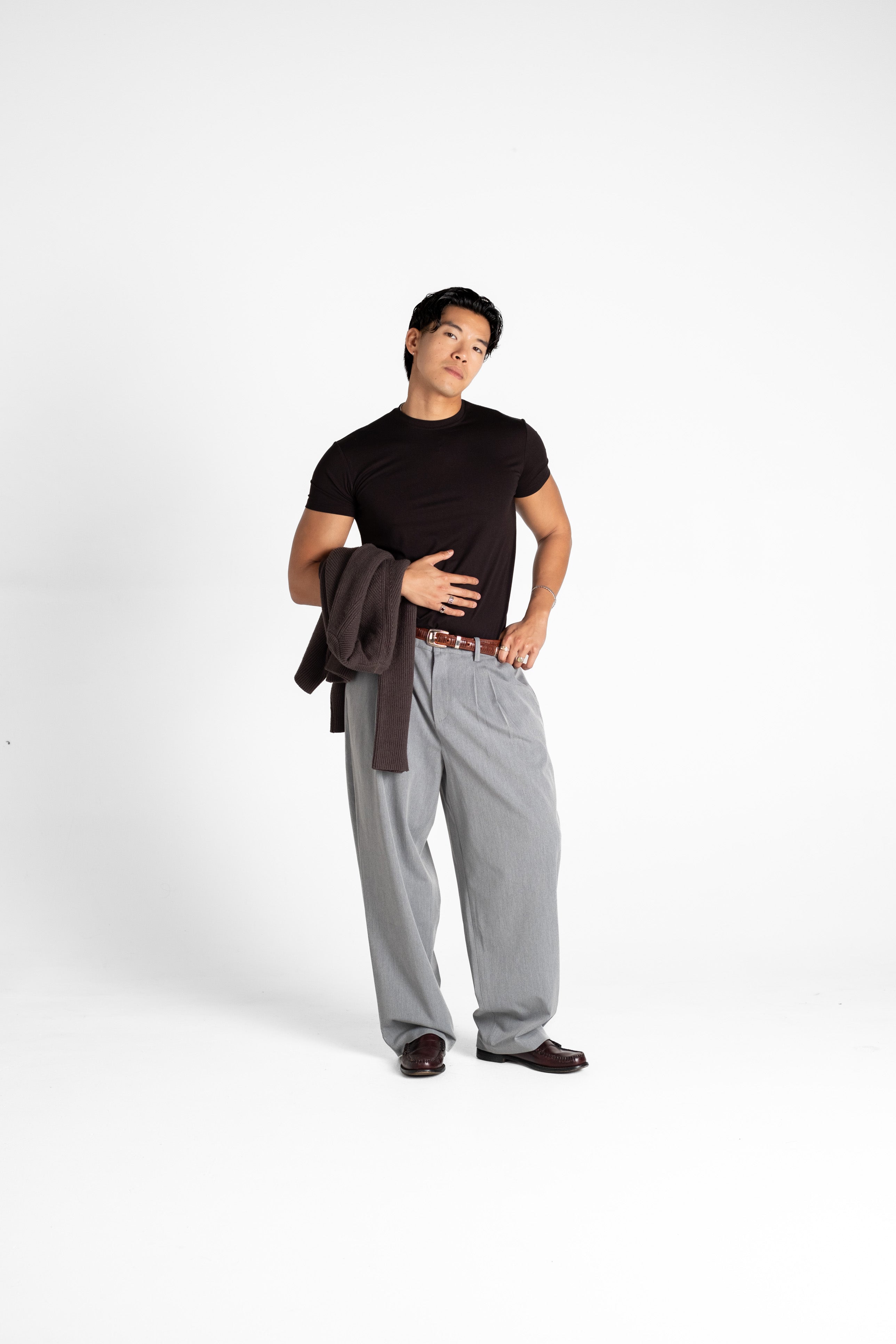 Wide Leg Pleated Pants - Grey – PRIVACY CLO